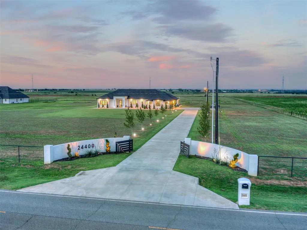 Photo 4 — 24400 N Council Road, Edmond, OK 73025