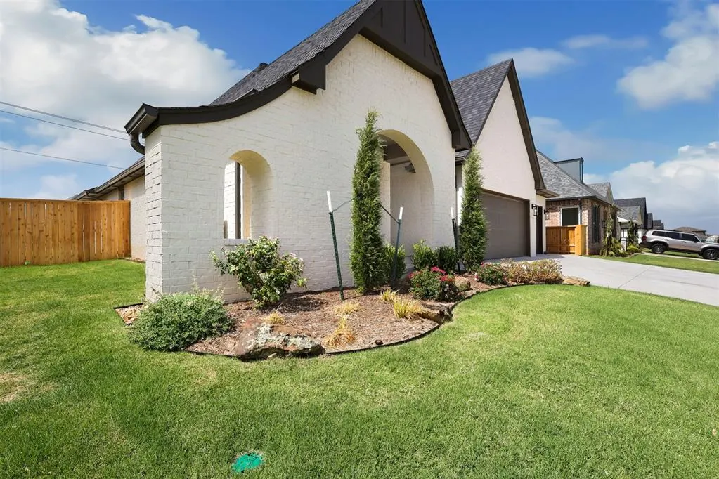 Photo 3 — 12801 Cobblestone Curve Road, Oklahoma City, OK 73142