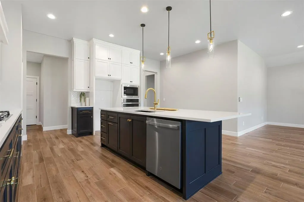 Photo 9 — 12801 Cobblestone Curve Road, Oklahoma City, OK 73142