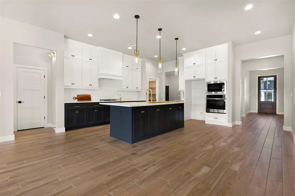 Photo 13 — 12801 Cobblestone Curve Road, Oklahoma City, OK 73142