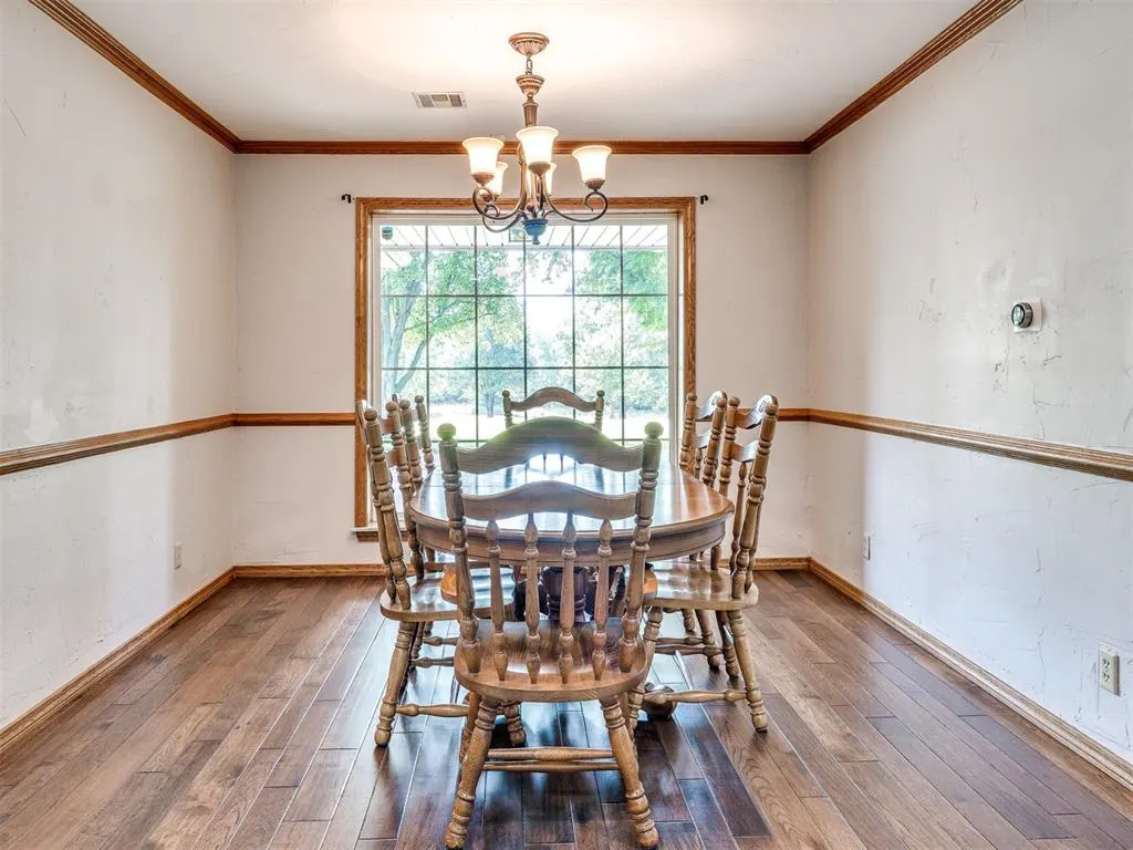Photo 14 — 517 S 10th Avenue, Stroud, OK 74079