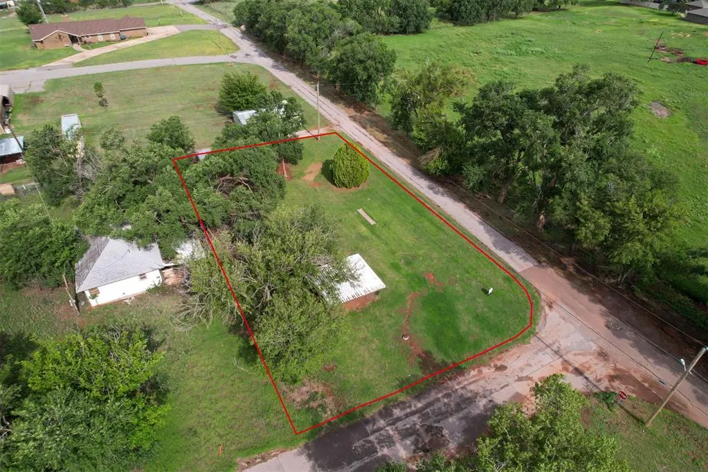 Photo 3 — 1113 N 7th Street, Sayre, OK 73662