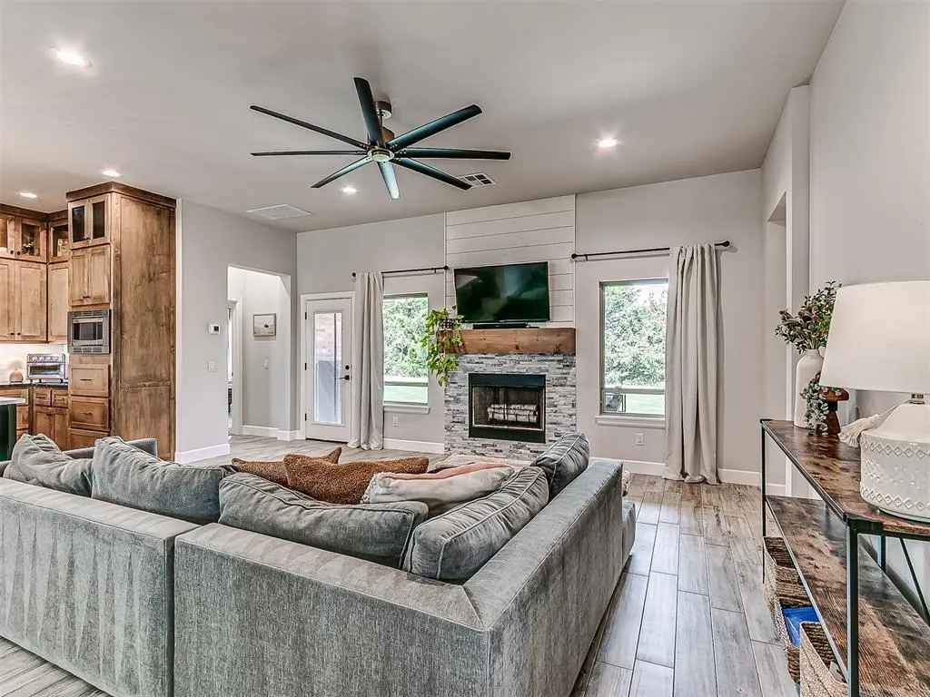 Photo 13 — 25380 Peridot Place, Cashion, OK 73016
