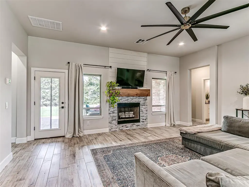 Photo 14 — 25380 Peridot Place, Cashion, OK 73016