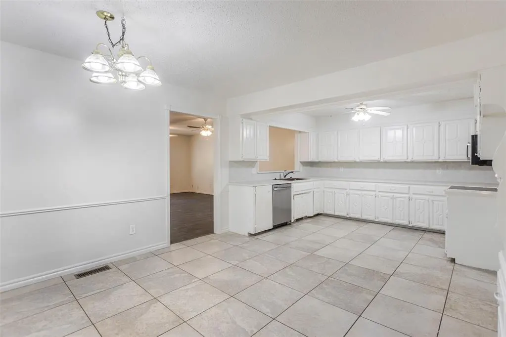 Photo 12 — 9817 Grimsbey Court, Oklahoma City, OK 73159