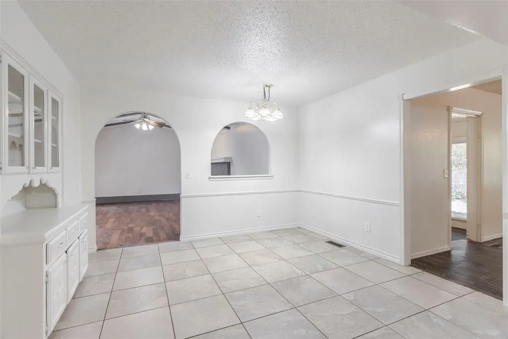 Photo 13 — 9817 Grimsbey Court, Oklahoma City, OK 73159