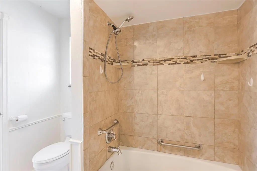 Photo 21 — 9817 Grimsbey Court, Oklahoma City, OK 73159