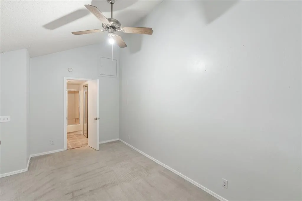 Photo 15 — 11120 Stratford Drive 429, Oklahoma City, OK 73120