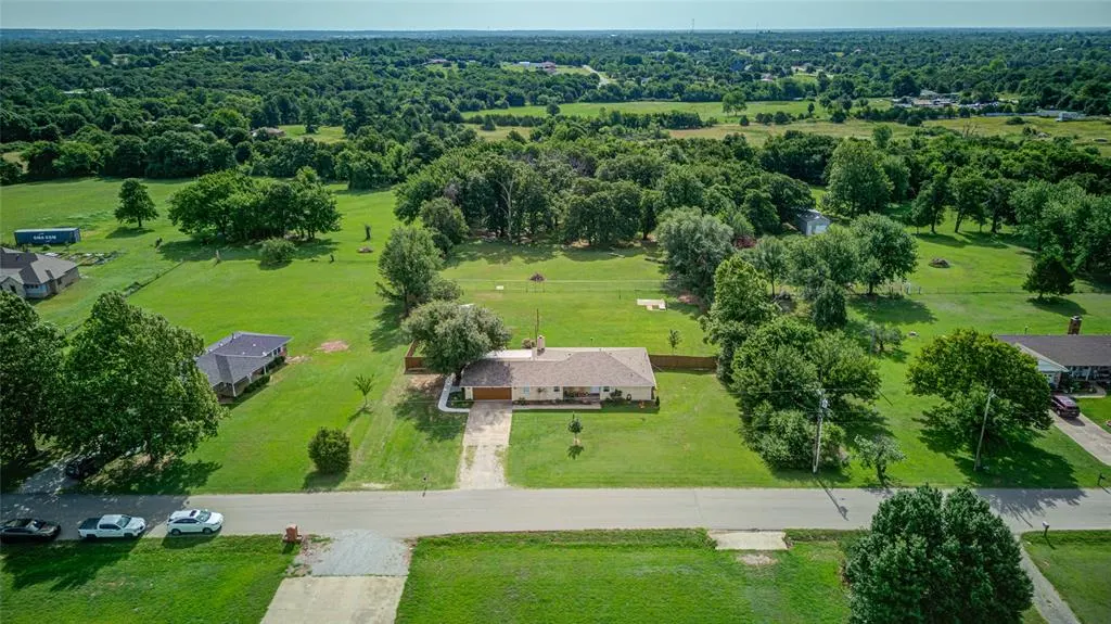 Photo 4 — 2704 Janene Street, Harrah, OK 73045