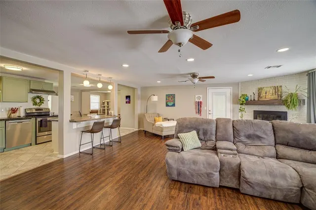 Photo 8 — 2704 Janene Street, Harrah, OK 73045