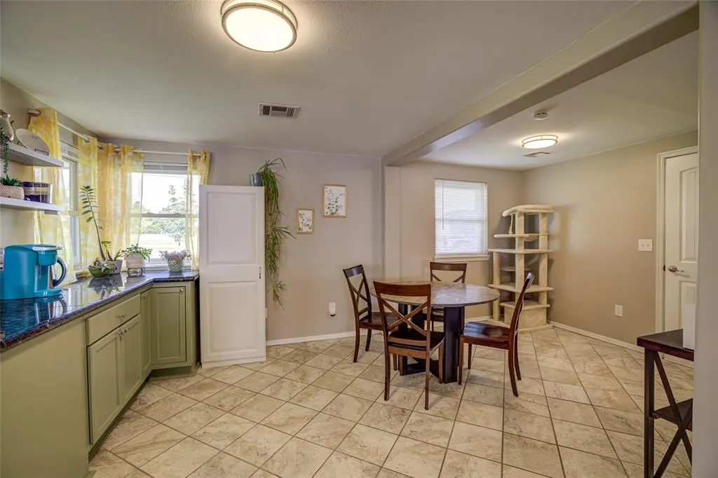 Photo 12 — 2704 Janene Street, Harrah, OK 73045