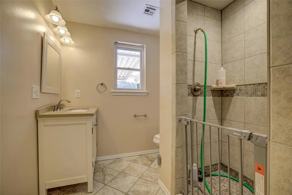 Photo 13 — 2704 Janene Street, Harrah, OK 73045