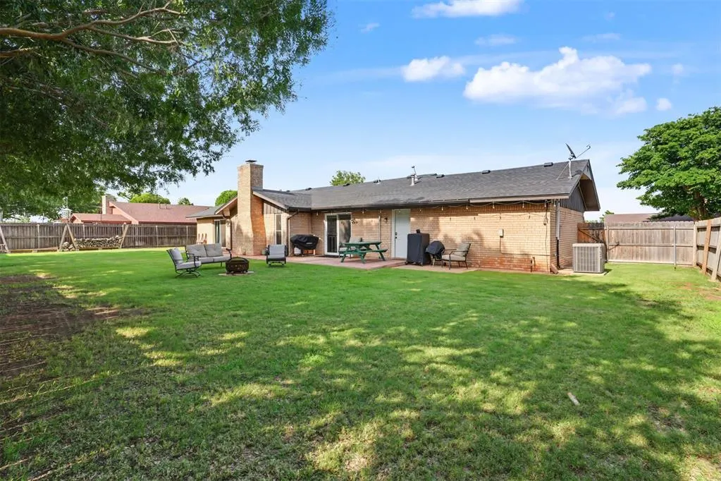 Photo 44 — 3525 W Trail Drive, Altus, OK 73521