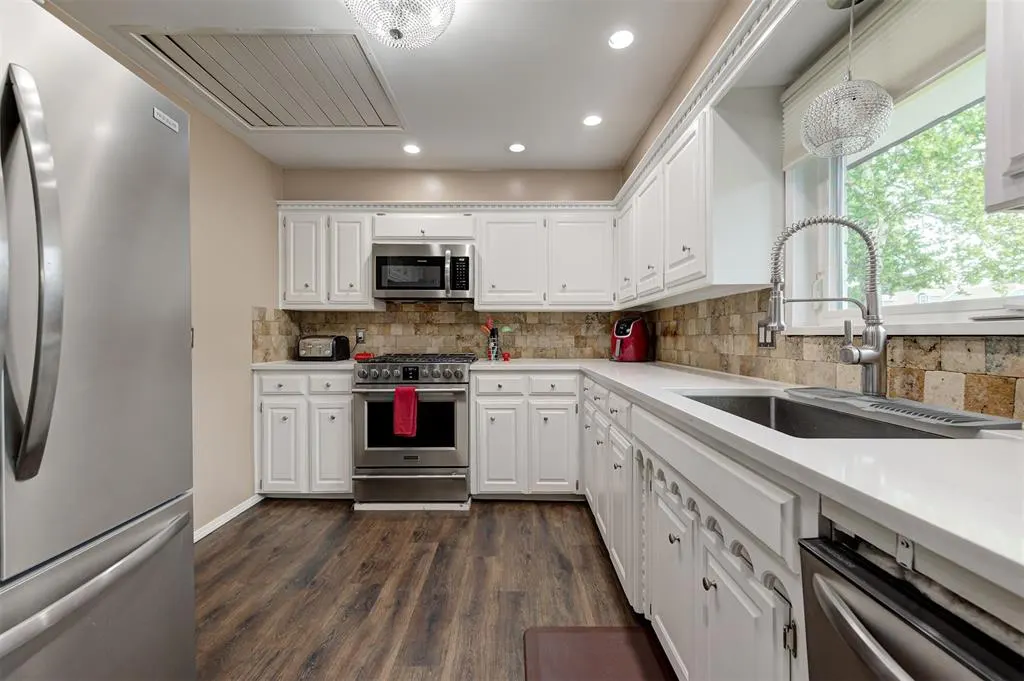 Photo 11 — 1716 W David Drive, Mustang, OK 73064