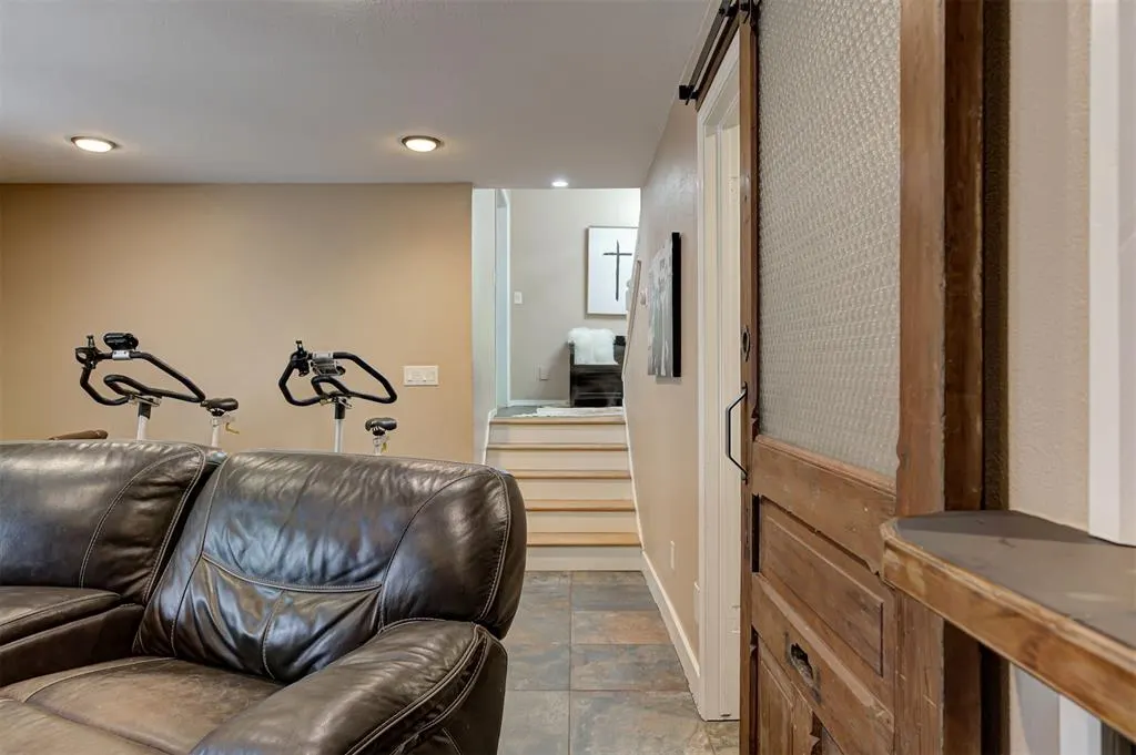 Photo 19 — 1716 W David Drive, Mustang, OK 73064