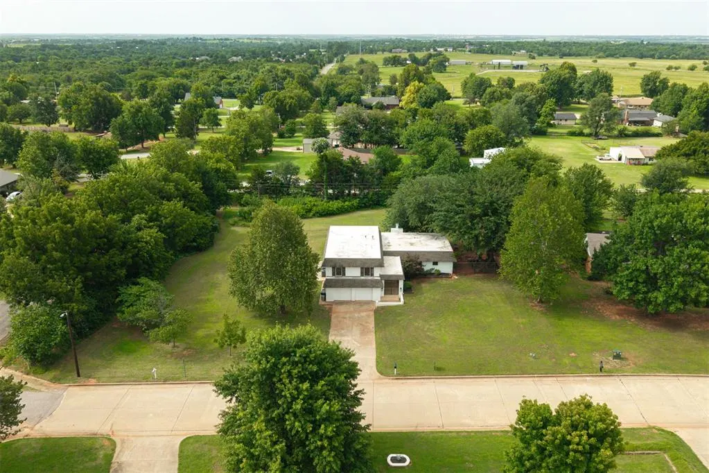 Photo 46 — 1716 W David Drive, Mustang, OK 73064