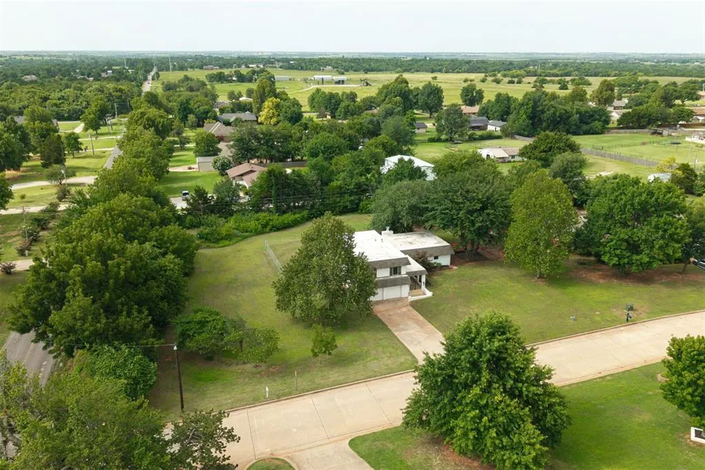 Photo 47 — 1716 W David Drive, Mustang, OK 73064