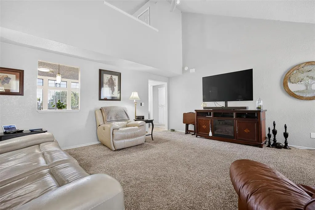 Photo 14 — 10100 Donna Court, Oklahoma City, OK 73162
