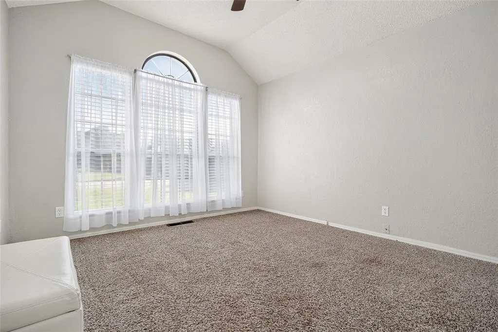 Photo 33 — 10100 Donna Court, Oklahoma City, OK 73162