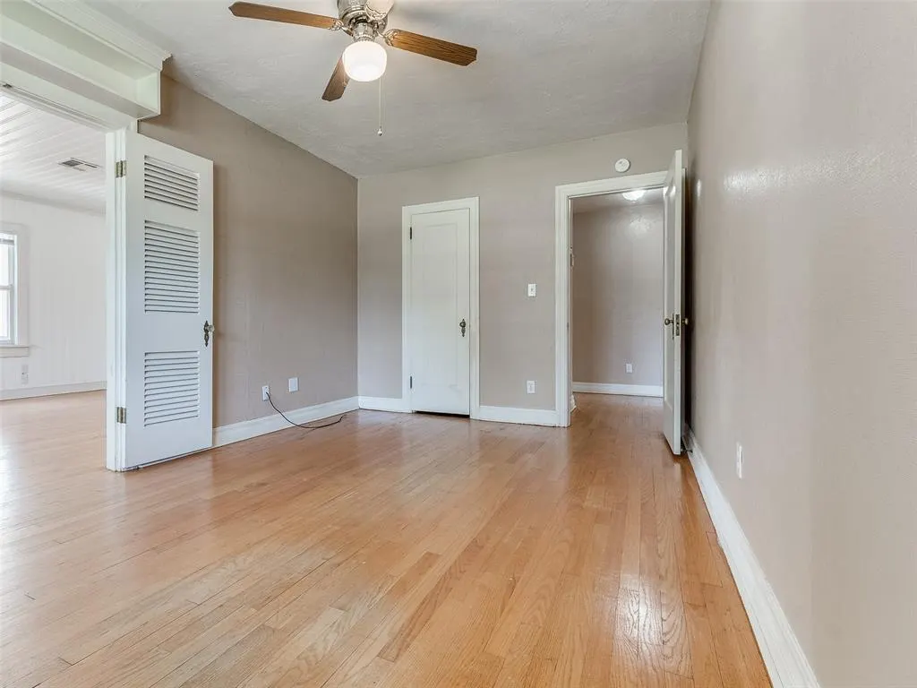 Photo 11 — 2305 NW 28th Street, Oklahoma City, OK 73107