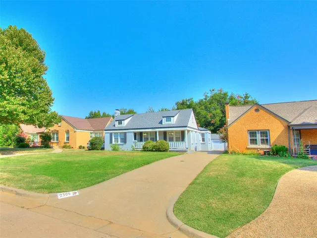 Photo 4 — 2305 NW 28th Street, Oklahoma City, OK 73107