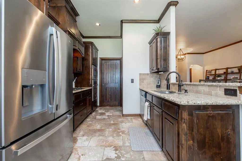 Photo 9 — 18121 Haslemere Lane, Edmond, OK 73012