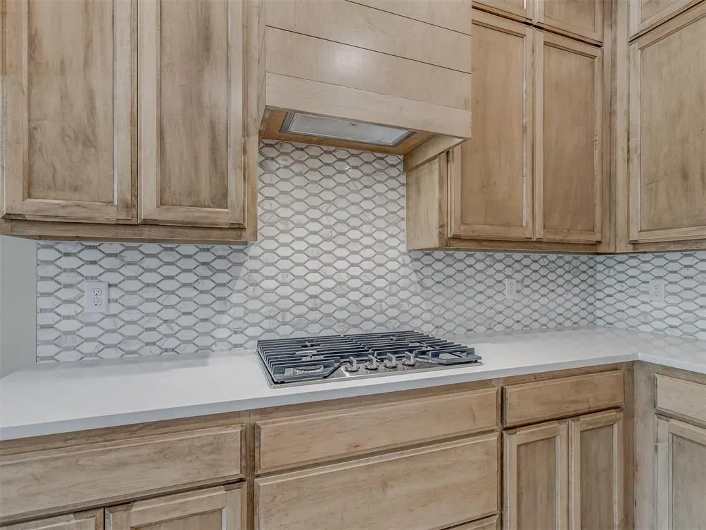 Photo 10 — 10200 Gentry Crossing, Oklahoma City, OK 73169