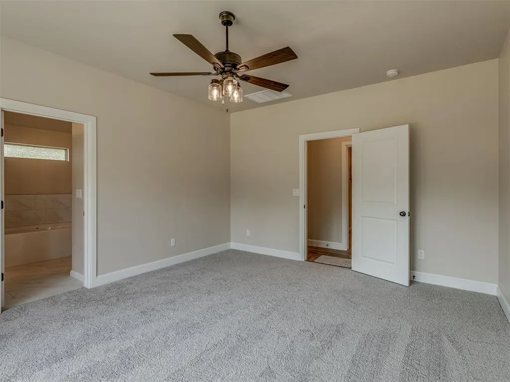 Photo 15 — 10200 Gentry Crossing, Oklahoma City, OK 73169
