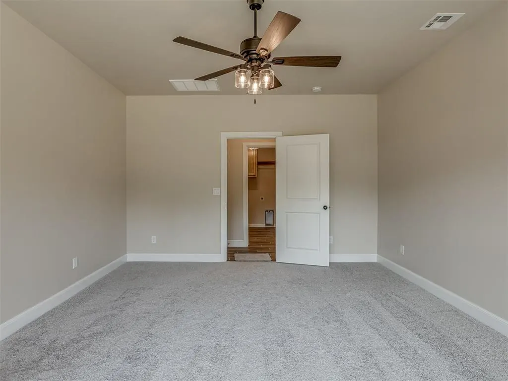 Photo 16 — 10200 Gentry Crossing, Oklahoma City, OK 73169
