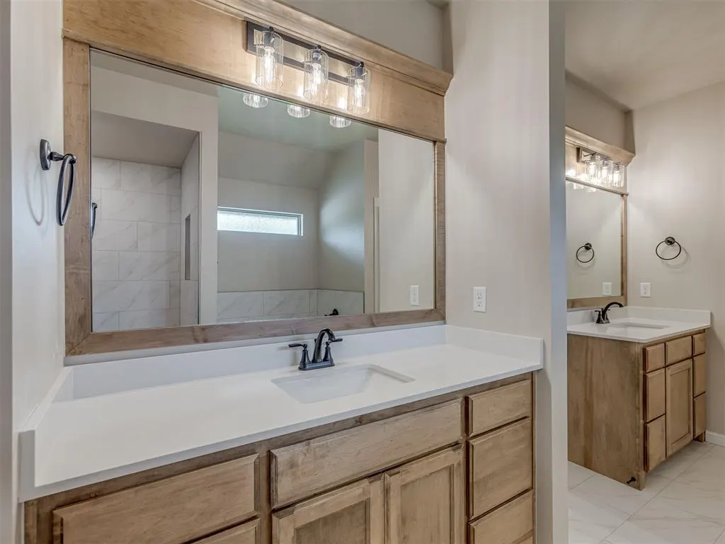 Photo 21 — 10200 Gentry Crossing, Oklahoma City, OK 73169