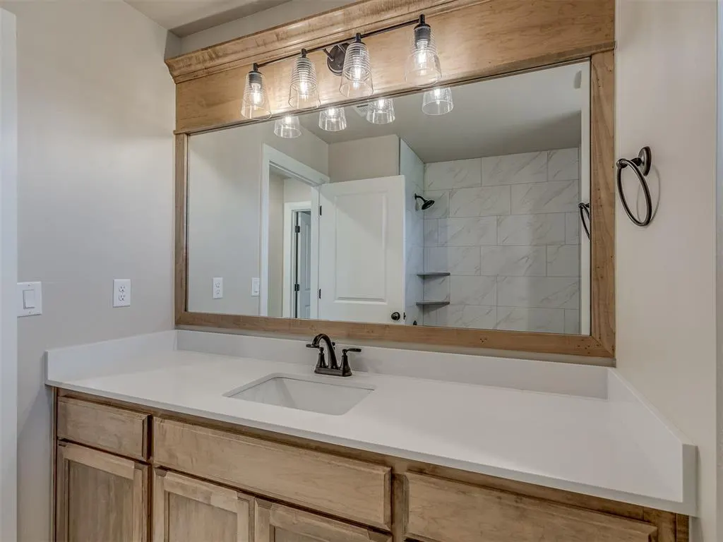 Photo 34 — 10200 Gentry Crossing, Oklahoma City, OK 73169