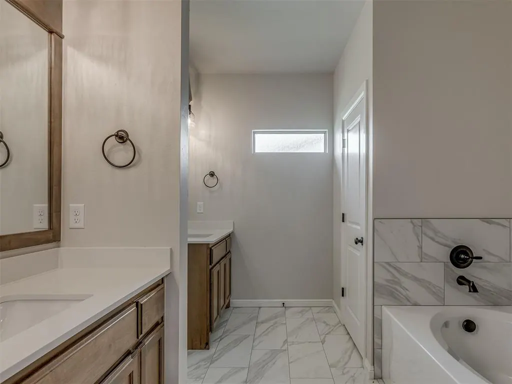 Photo 18 — 10201 Baldwind Lane, Oklahoma City, OK 73169