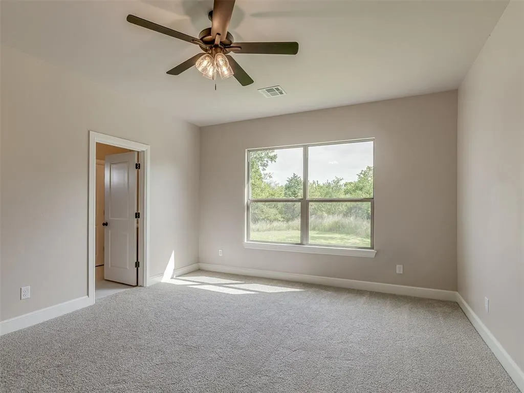 Photo 17 — 10016 Gentry Crossing, Oklahoma City, OK 73169