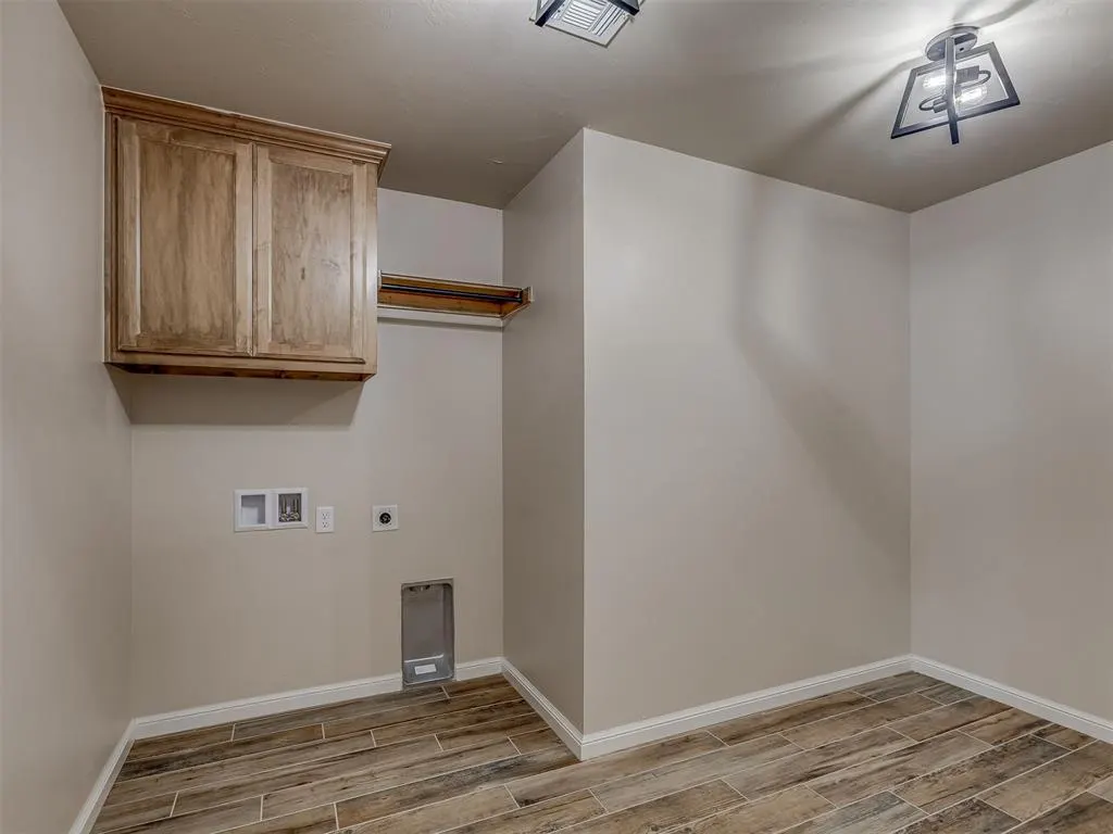Photo 25 — 10016 Gentry Crossing, Oklahoma City, OK 73169