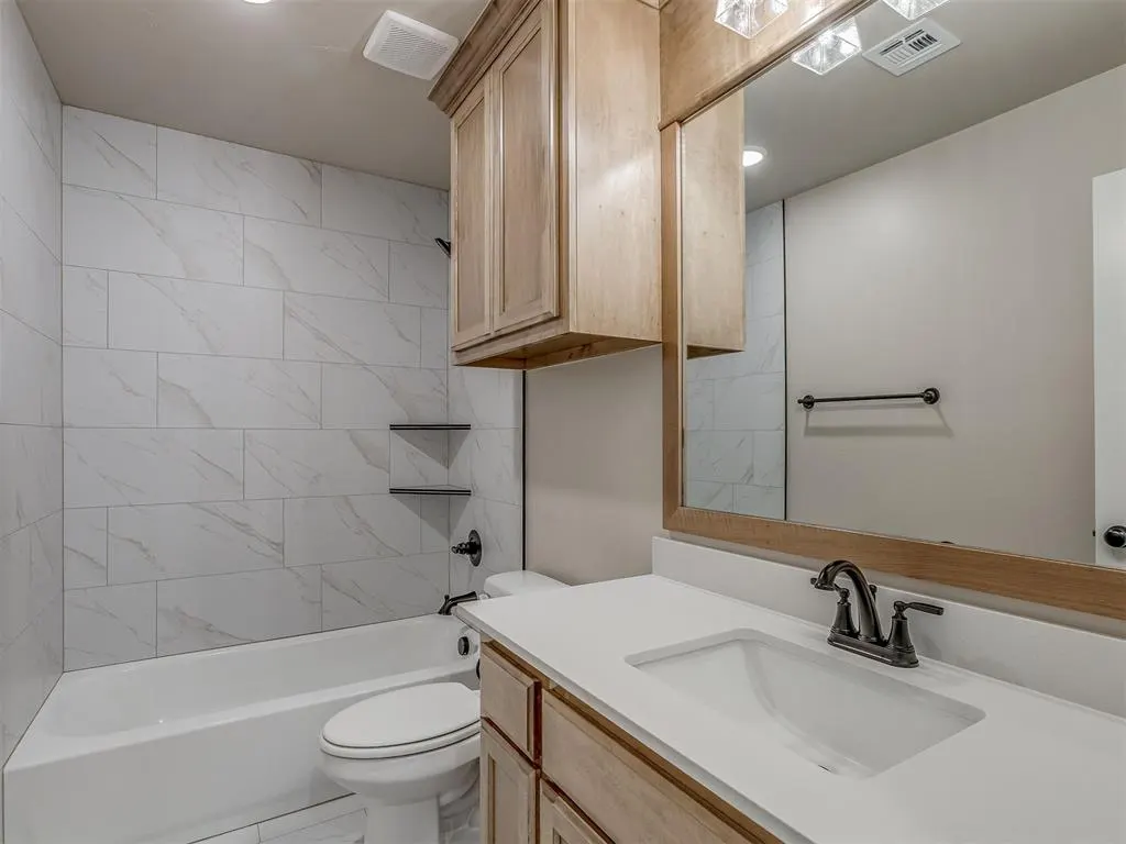 Photo 29 — 10016 Gentry Crossing, Oklahoma City, OK 73169