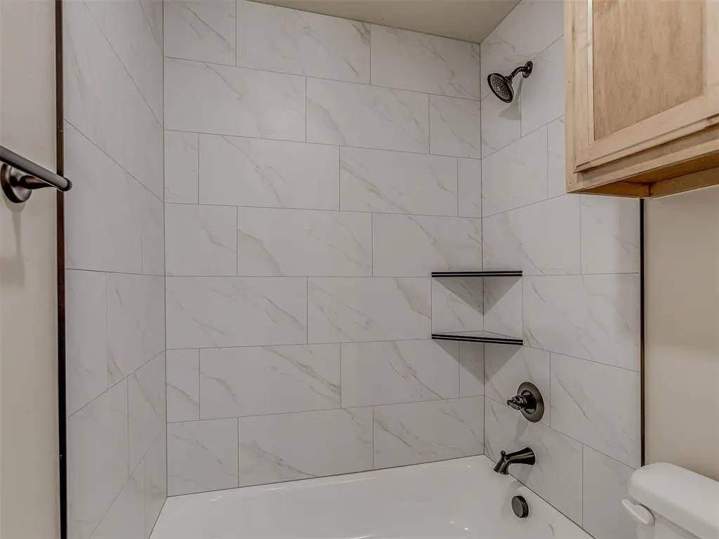 Photo 31 — 10016 Gentry Crossing, Oklahoma City, OK 73169