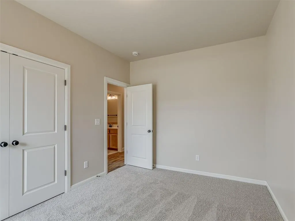 Photo 33 — 10016 Gentry Crossing, Oklahoma City, OK 73169