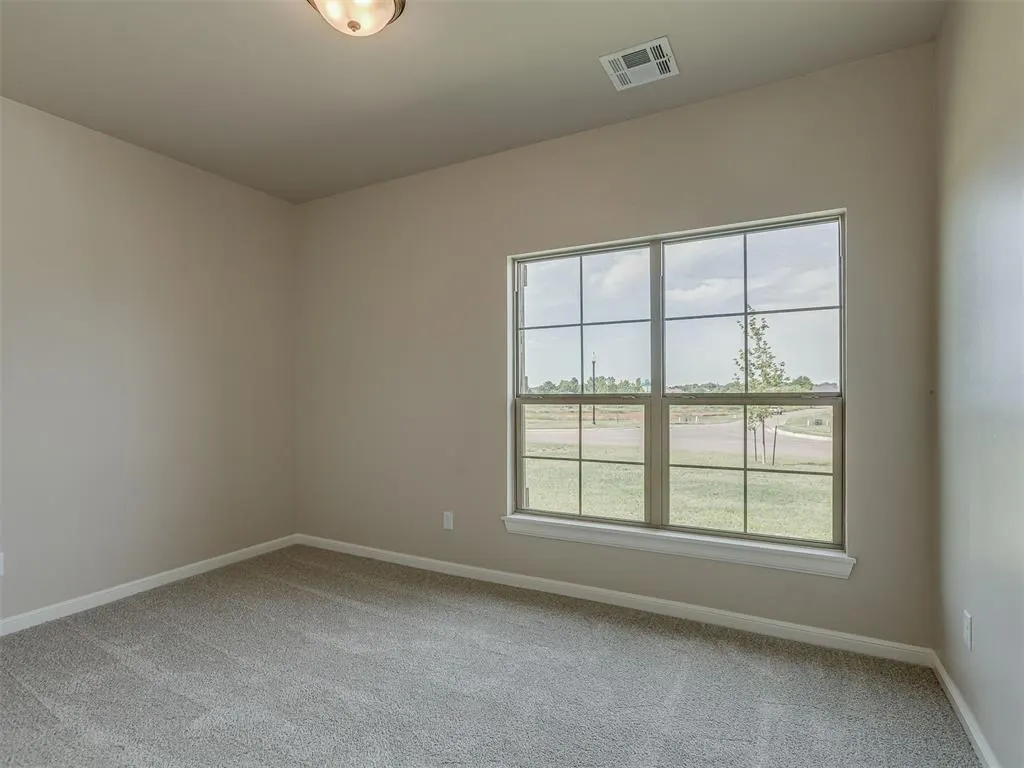 Photo 34 — 10016 Gentry Crossing, Oklahoma City, OK 73169
