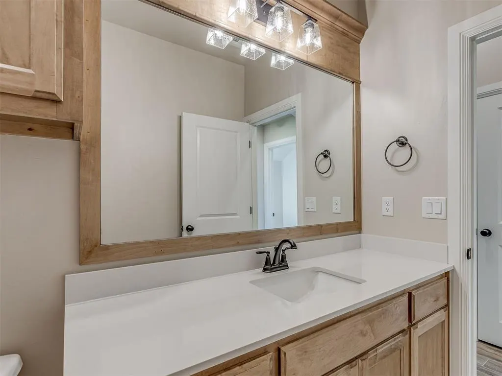 Photo 37 — 10016 Gentry Crossing, Oklahoma City, OK 73169