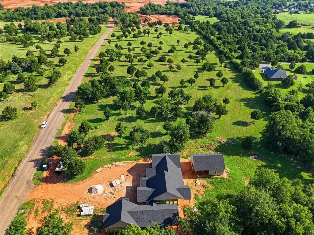 Photo 5 — 30392 Mesquite Way, Norman, OK 73072