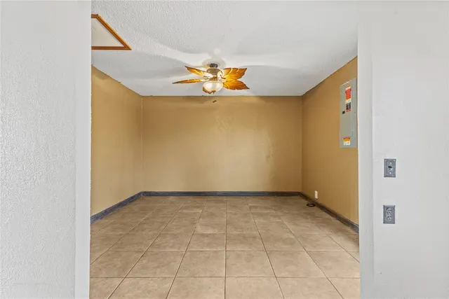 Photo 6 — 621 S 28th Street, Clinton, OK 73601