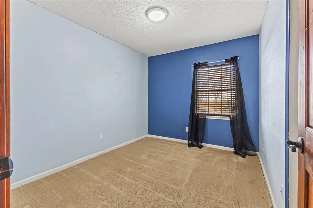Photo 12 — 621 S 28th Street, Clinton, OK 73601