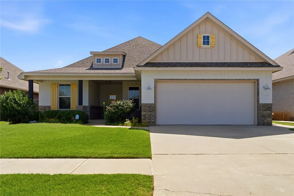 Front exterior — 2912 Wild Rose Lane, Yukon, OK 73099