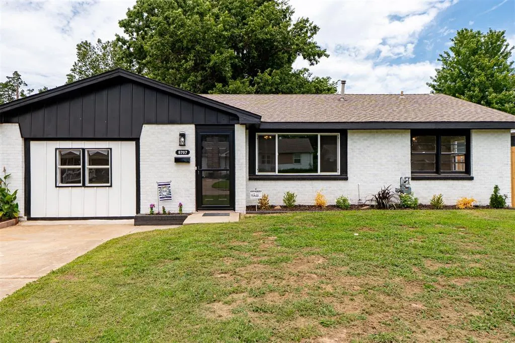 Photo 2 — 6707 NW 30th Terrace, Bethany, OK 73008