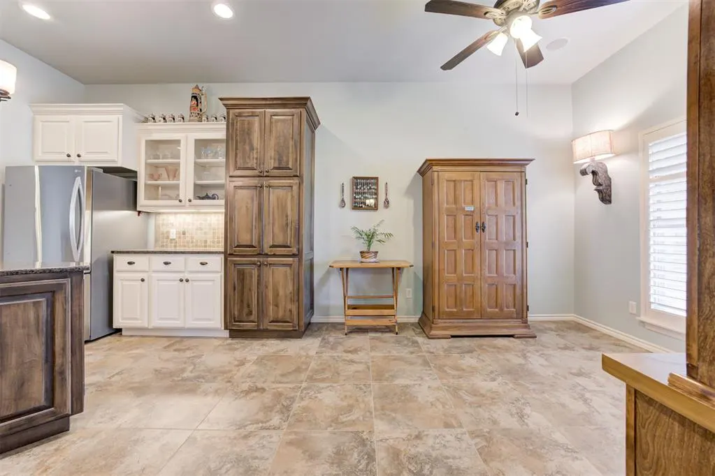 Photo 12 — 6601 Chelsey Lane, Oklahoma City, OK 73132