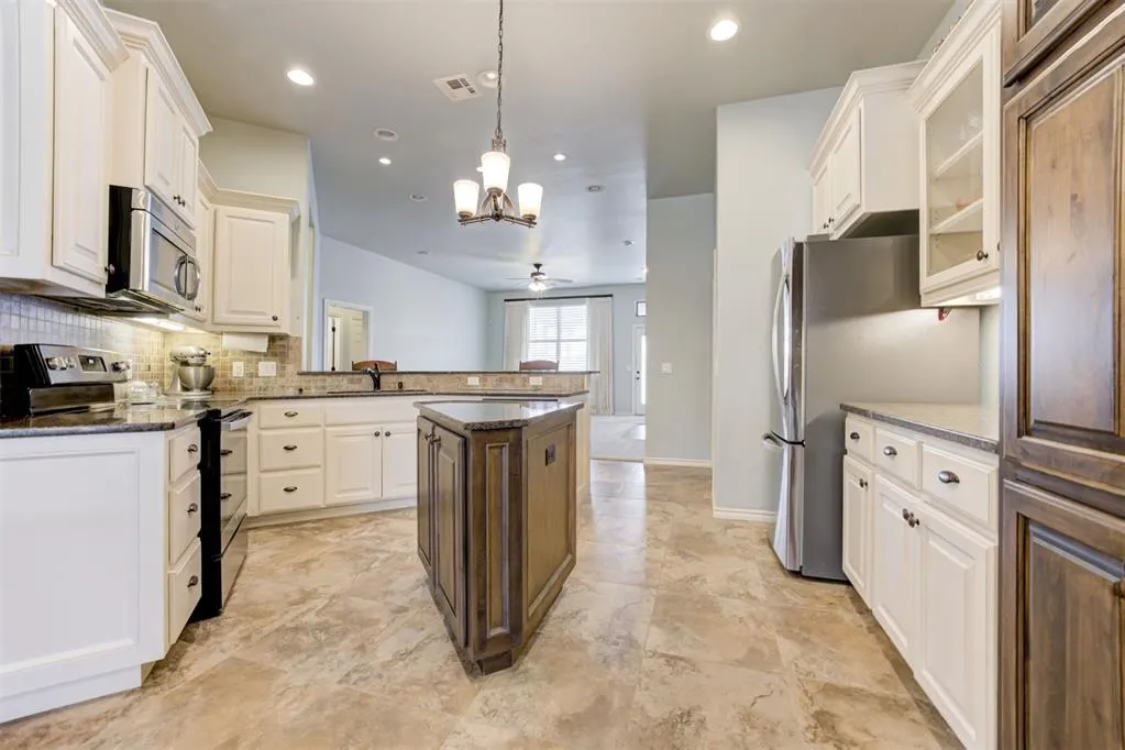 Photo 16 — 6601 Chelsey Lane, Oklahoma City, OK 73132