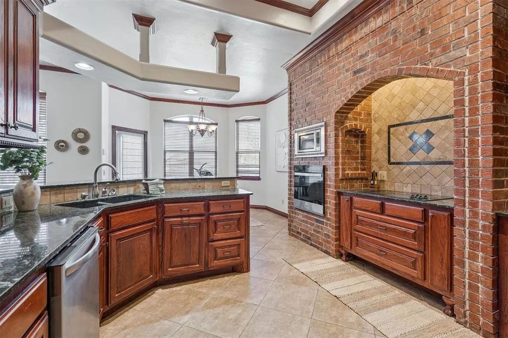 Photo 15 — 2113 Mulberry Creek Avenue, Yukon, OK 73099
