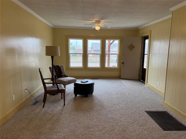 Photo 4 — 224 E 3rd Street, Wewoka, OK 74884