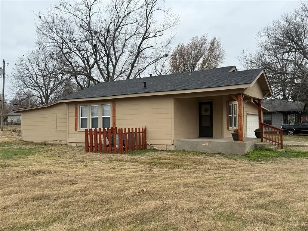 Photo 30 — 224 E 3rd Street, Wewoka, OK 74884