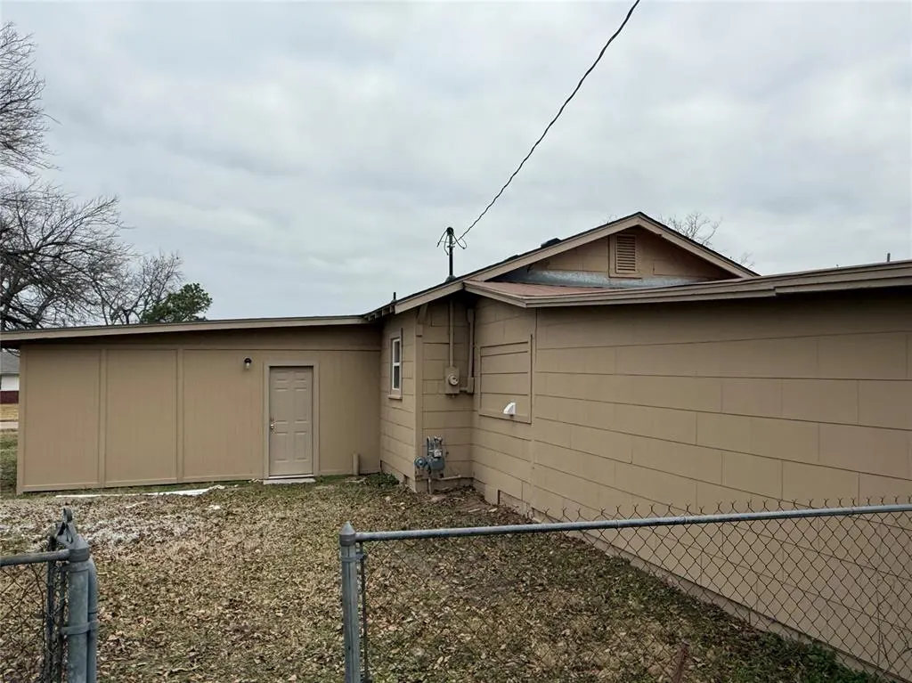 Photo 33 — 224 E 3rd Street, Wewoka, OK 74884